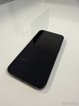 iPhone 14 – 128 GB - 2