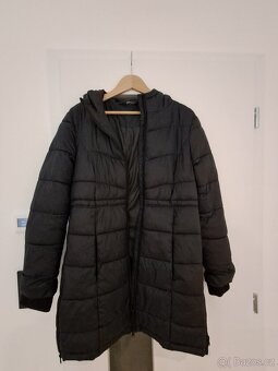 Teplá černá bunda, vhodná i pro těhotné ženy - 2