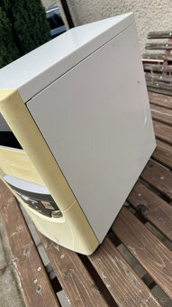 Prodám starší počítačovou skříň (ATX) 002 - 2