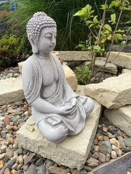Buddha z betonu - NOVÝ - 2