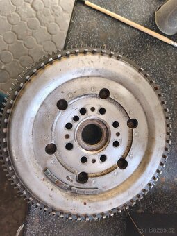 Dvouhmota Peugeot setrvačník - 2