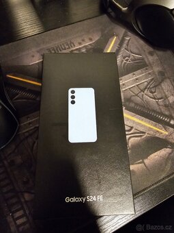 Samsung Galaxy S24FE - 2