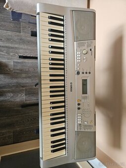 Klávesy Yamaha - 2