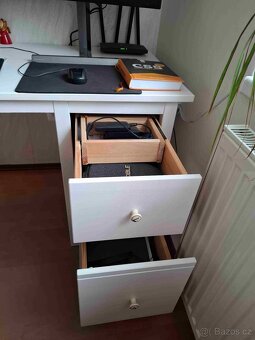 PC Psací Stůl IKEA HEMNES (Praha) - 2
