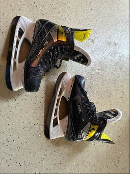 Brusle Bauer Supreme 3S, 8,5 FIT2 (44 EU) - 2