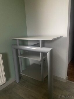 Televizní stolek - 2