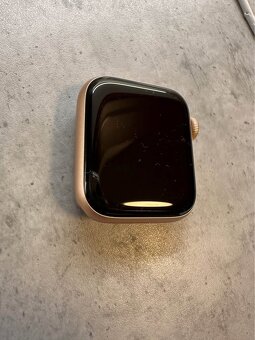 Apple Watch Series 6 GPS 40mm - 2