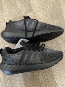 Běžecké boty Adidas - 2