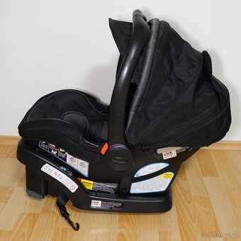 Autosedačka Graco Snugride Snuglock 35 vč. základny - 2