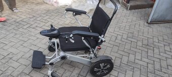 Elektrický invalidní vozík - 2