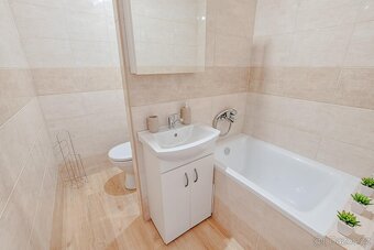 Pronájem družstevní garsoniery/33m2 - ul. Adamusova, Orlová  - 2