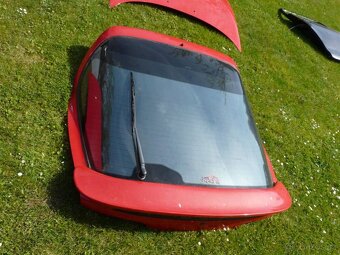 MAZDA MX3 , PÁTÉ DVEŘE - 2