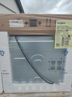 Vestavná trouba Whirlpool AKP 458/IX - 2