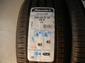 Nové letní pneu Barum 205/45R16 - 2