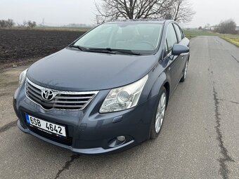 Toyota Avensis 2,2 diesel Automat převodovka - 2