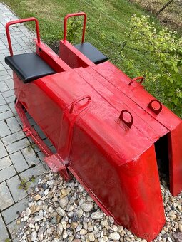 Blatníky Zetor 25 - 2