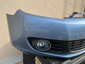 Přední nárazník VW Golf VI Hatchback, kód barvy LA5Q, 5K0805 - 2