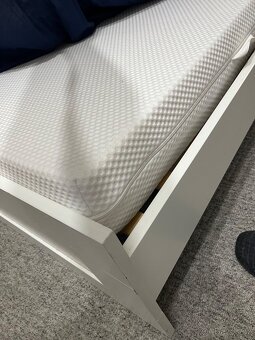 Manželská postel BRIMNES včetně rostu a matraci IKEA 140x20 - 2