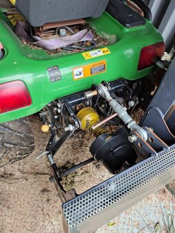 Prodám sekací traktůrek John Deere X 495 - 2