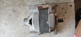 Motor z pračky Whirlpool - 2