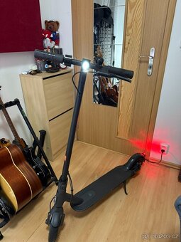 Xiaomi Mi Electric Scooter Pro 2 – vyborny stav, malo jeta - 2