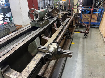 soustruh hrotový SN 40 B/ 2000 - 2