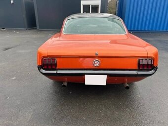 Ford Mustang Fastback z roku 1966 - 2