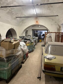 Pronájem skladu, dílny nebo garáží. - 2