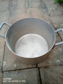 Hliníkový hrnec - 2