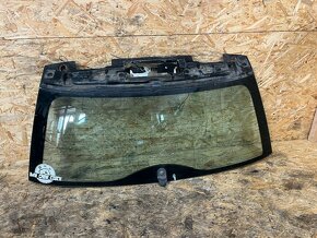 ZADNÍ VÝKLOPNÉ OKNO BMW E46 KOMBI - 2