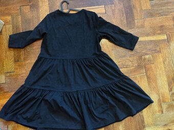 Semišové volnější černé šaty 3/4 rukáv Reserved - 2