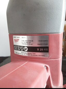 Vrtací kladivo Milwaukee V28HX - 2
