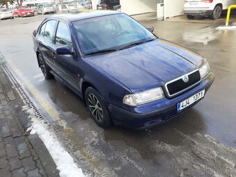 Škoda Octavia 1.6 benzín - 2