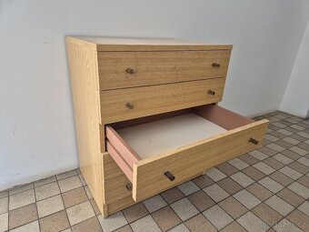 Komoda - 2
