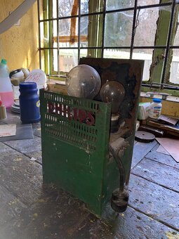 nabíječka Philips - 2