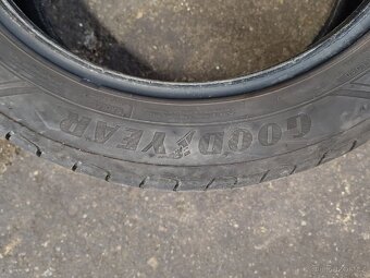 Letní pneu Goodyear EfficientGrip 215/50R17 2ks - 2