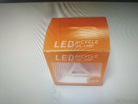 ZADNÍ LED BLIKAČKA NA KOLO - 2