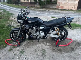 Yamaha XJR 1300 SP - 2