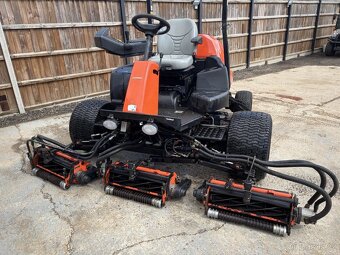 Jacobsen LF570 - 2