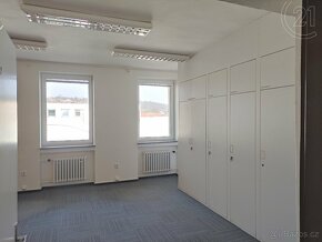 Pronájem kanceláře 23 m2, Zlín - Prštné, ev.č. 04749045 - 2