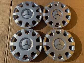 Originální poklice kryty kol Mercedes 15" (A1694010824) - 2