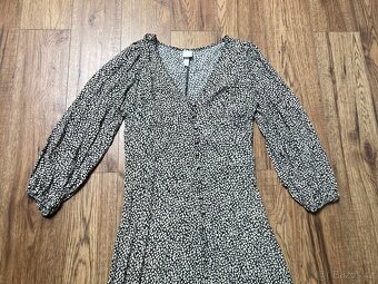 Dlouhé letní propínací viskózové šaty H&M (vel. 38), PC 1190 - 2