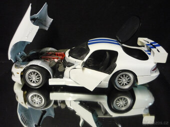 Dodge Viper GTS-R Maisto 1/18 - 2