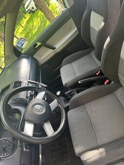 Volkswagen Polo - 2