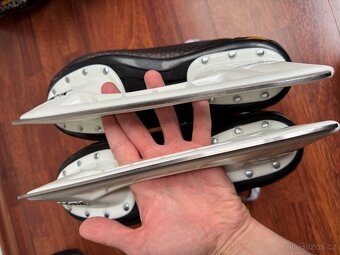 Hokejové brusle Bauer Supreme Velikost 45.5 + taška - 2