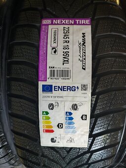 Zimní pneu =NEXEN= 225/45 R18 = 2ks - 2