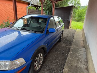 Volvo v40 - 2