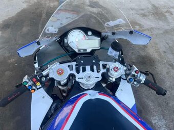 BMW 1000RR - 2