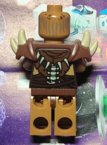 LEGO Hobbit (pan prstenů) Gundabad Orc - Bald with Shoulder - 2