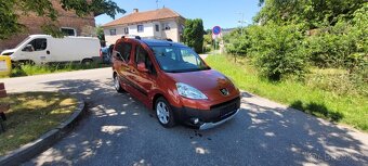 Peugeot Partner r.v 2010 benzin - 2